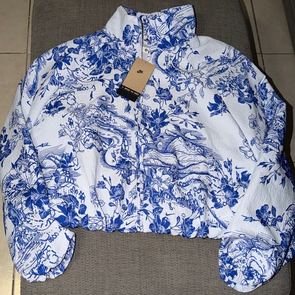 Nike Sportswear Collection Women's Oversized Jacquard Tracksuit Jacket - Picture 7 of 10